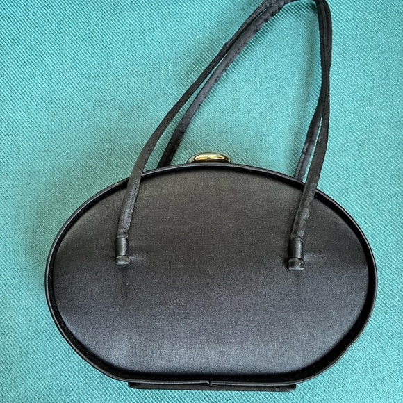 Free People Handbags - 🦋Free people 🦋cocktail purse